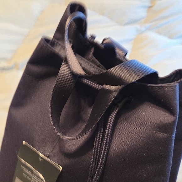 Hurley NWT Black Solana Convertible Backpack - Picture 5 of 9